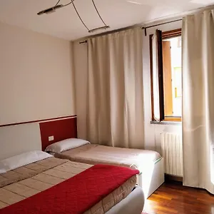 Casa Vacanze La Torre Apartament Orio al Serio